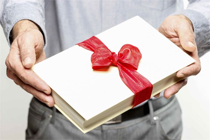 gifting books