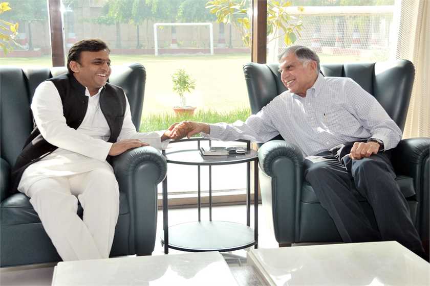 Akhilesh Vs Mulayam, Cyrus Vs Tata, Compromise Vs Decisions, Politics Vs Business