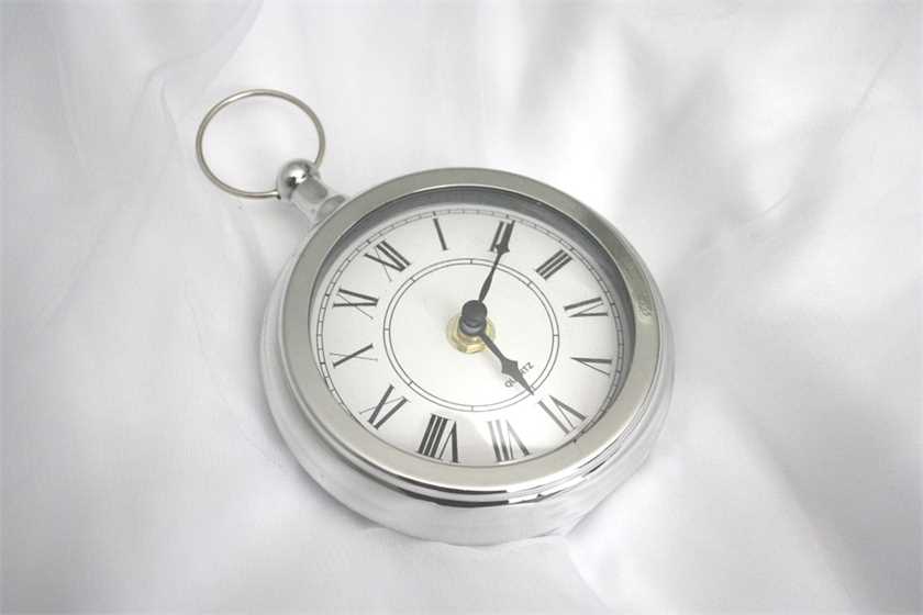 Is it important to be punctual in your first date?