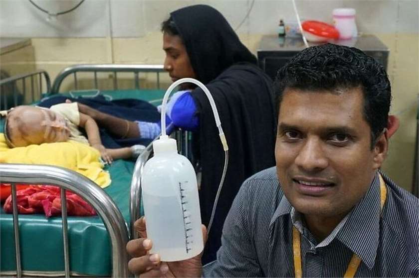 Inspiring Story: This Doctor is Saving Babies by turning Shampoo Bottle into a Lifesaver