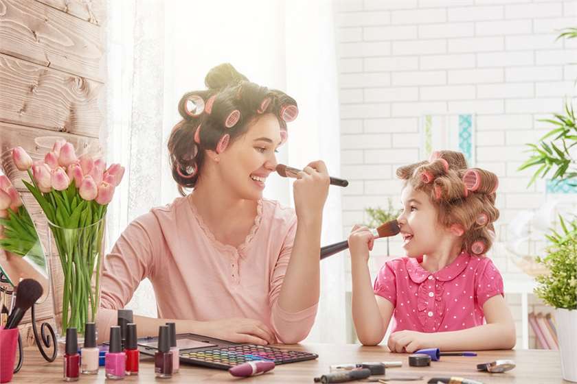 How to talk to your Daughter about Beauty?