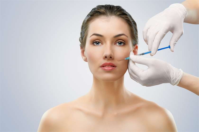 Do cosmetic surgery have benefits?
