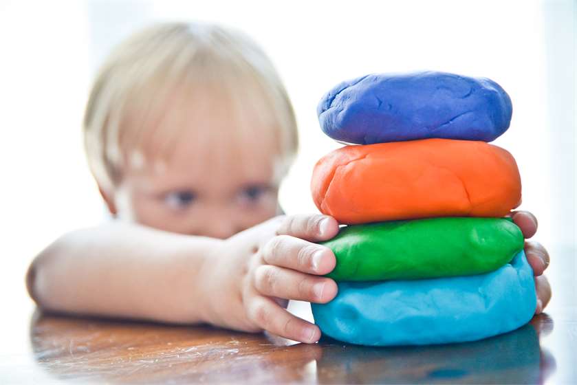 Toxin free homemade playdough recipe for your toddler