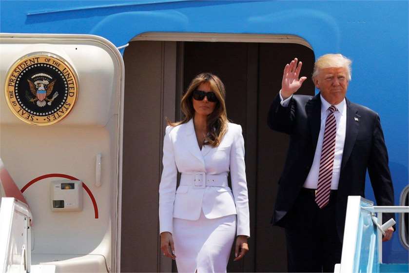 Do You Think Melania Trump Is With US President Donald Trump Just For Fame & Power?