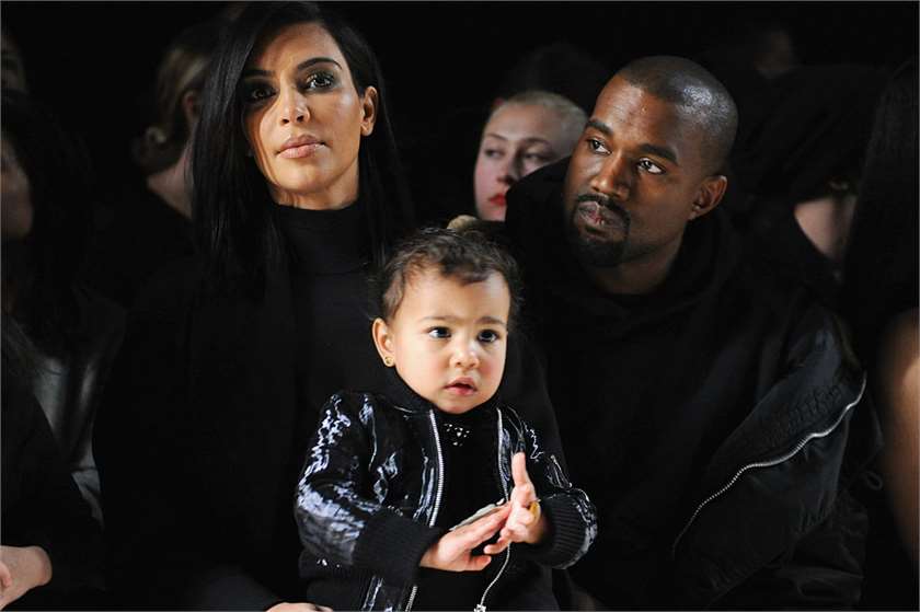 Kim Kardashian & Kanye West Sign A Surrogacy Deal Worth $113,000