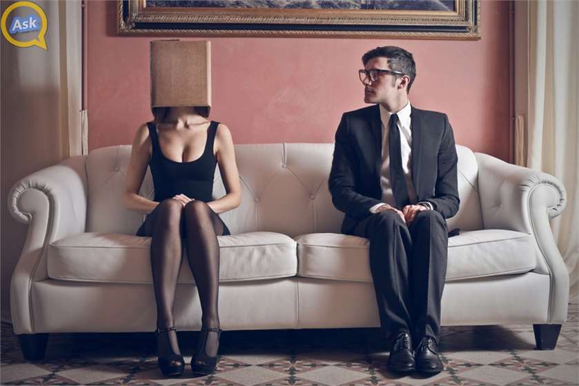 7 Things Only An Introvert Dating An Extrovert Understands