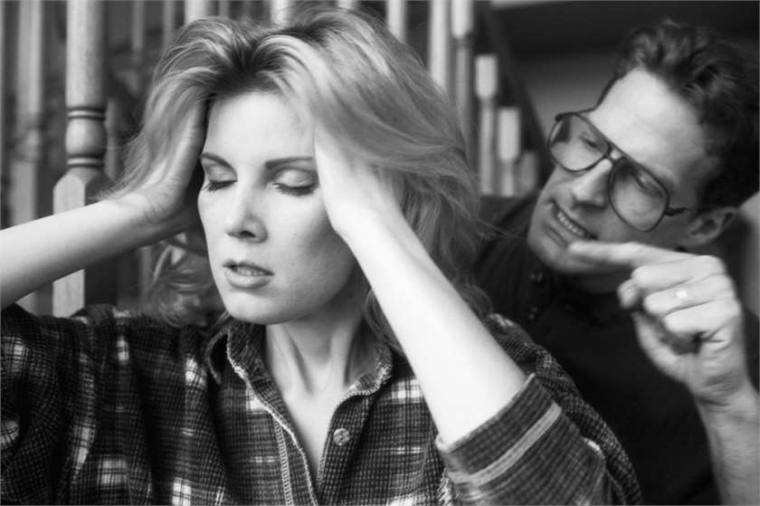 How to Get Out of an Emotionally Abusive Relationship?