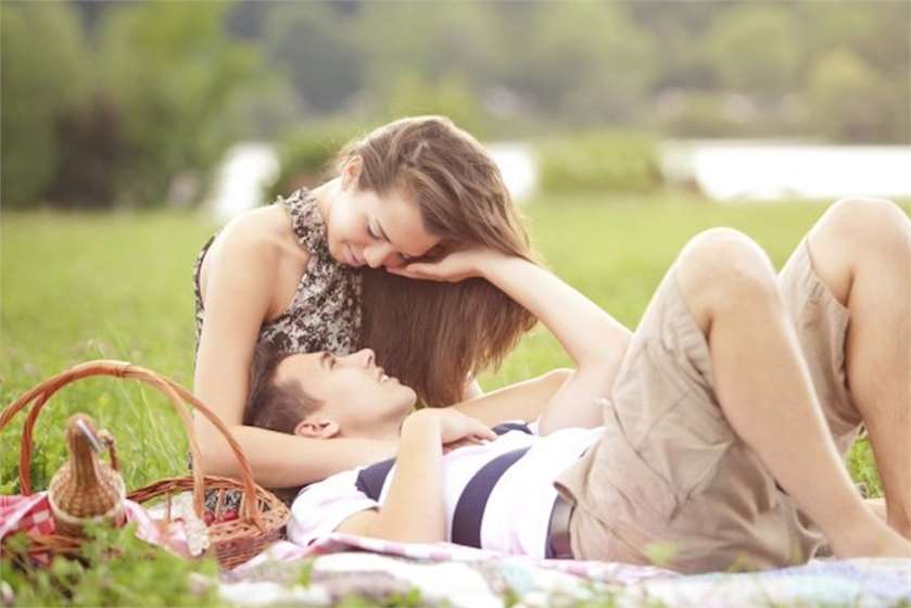 How to Romance your Partner on a Budget?