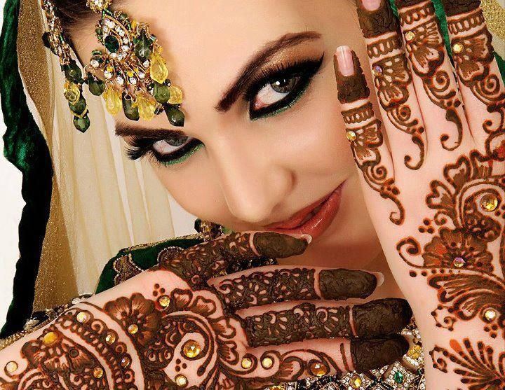 Mehendi is a traditional art that has been practiced for centuries back and is still in fashion.